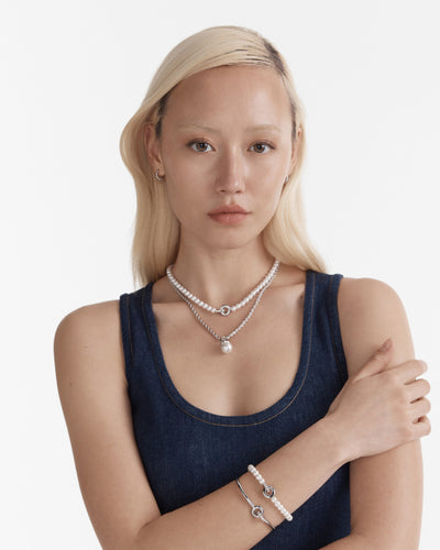 En Pointe Pearl Pendant Necklace - Silver