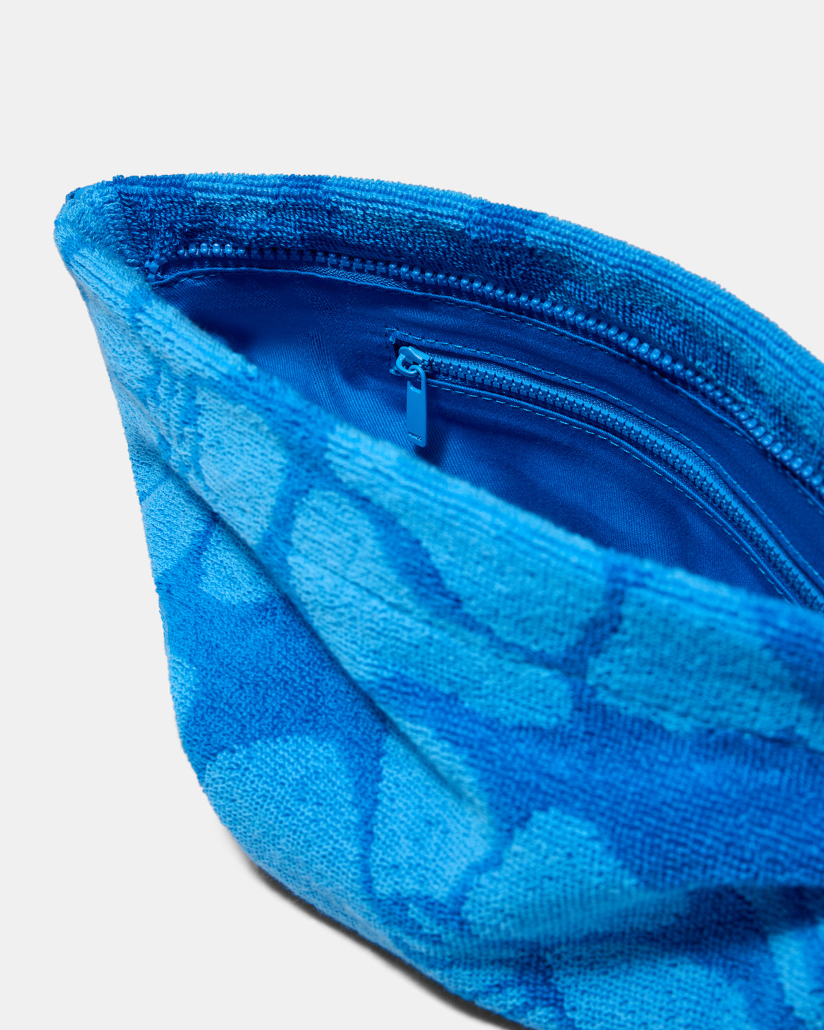 Skye Beach Pouch